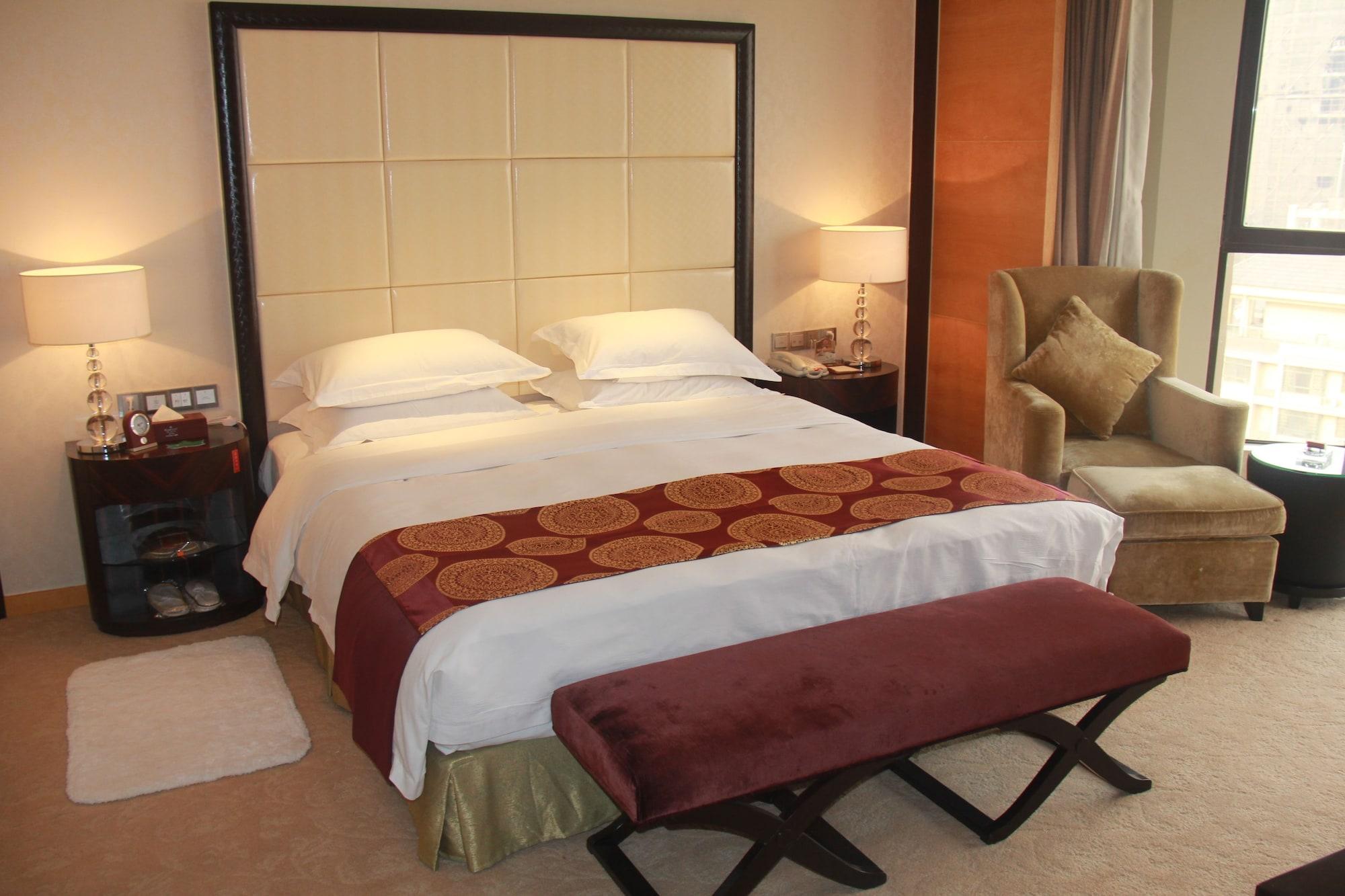 Weifang Ramada Plaza Hotel Exterior photo